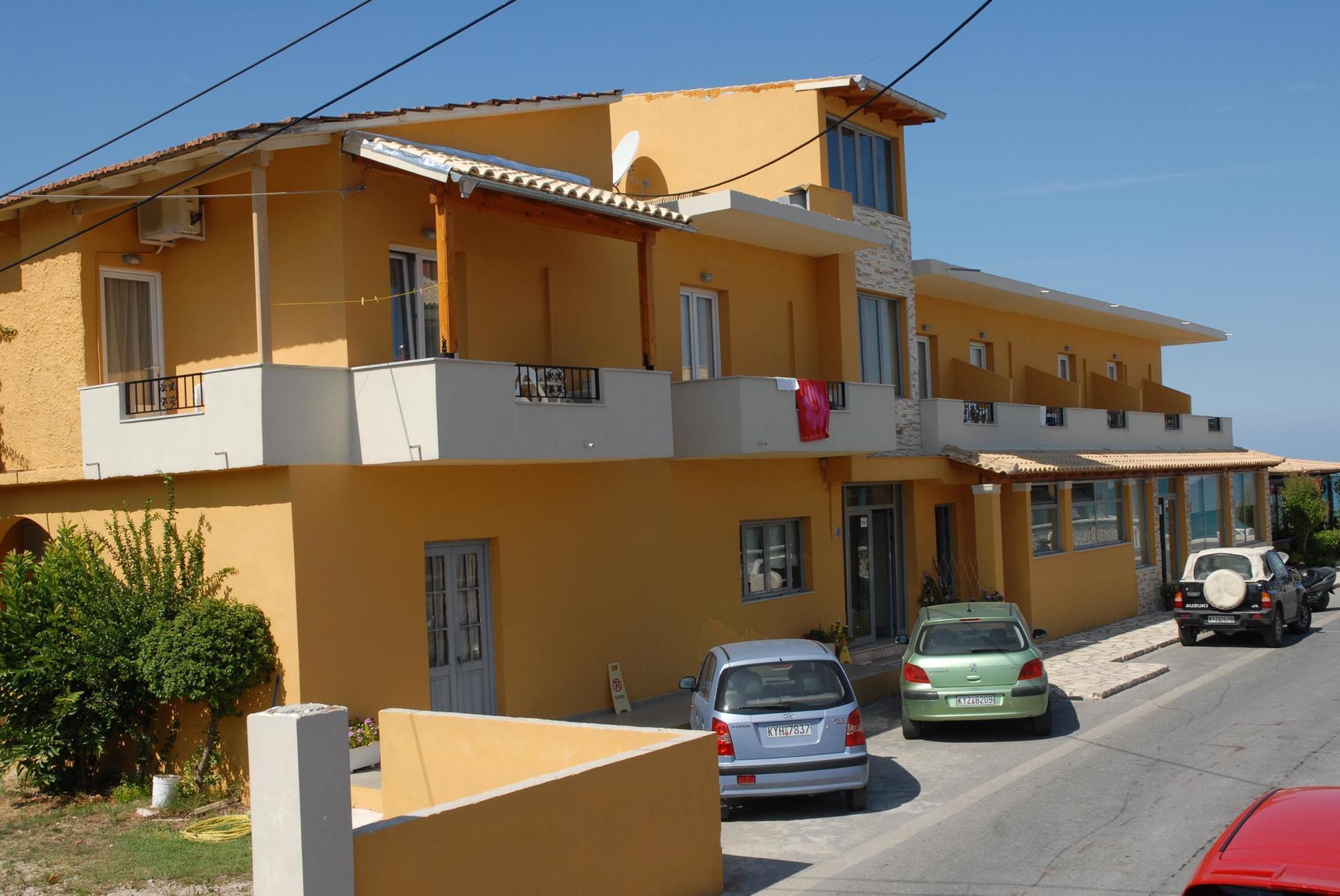 Kormoranos Hotel Acharavi  Exterior photo